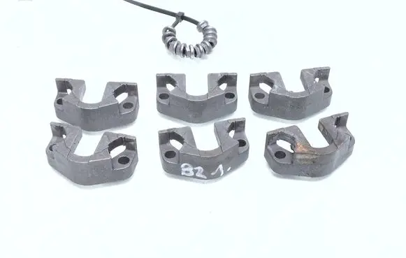 BMW 5 E60 E61 Fuel Injector clamp holder 