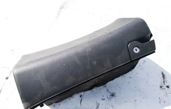 Glove box