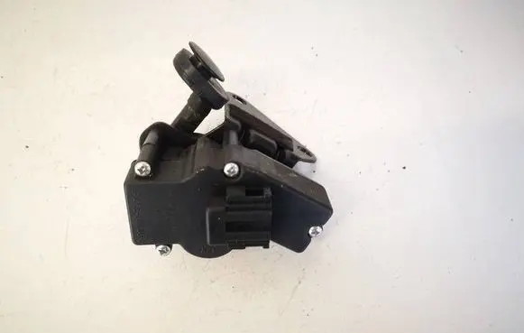Volkswagen Sharan Vent window/glass motor 7M0847079