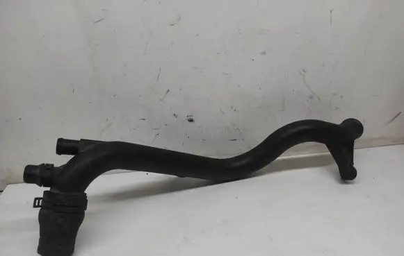Audi A6 S6 C6 4F Engine coolant pipe/hose 03L121071