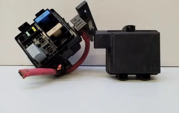 Renault Scenic III - Grand scenic III Fuse module 243880001R 243510001R 02014285090909083939