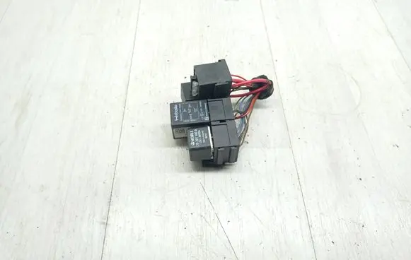 Peugeot 5008 Other relay 20201100A