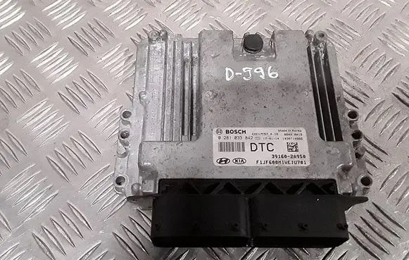 KIA Optima Engine control unit/module 391602a950 0281033842