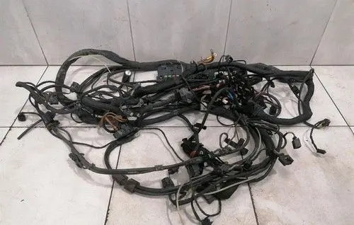Maybach 57/62 Handbrake wiring loom/harness A2405408206