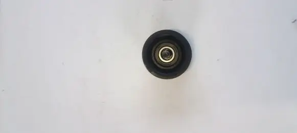 Opel Zafira B Belt tensioner pulley 