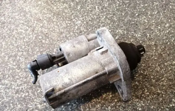 Volkswagen Golf V Starter motor 02Z911023G D6GS11