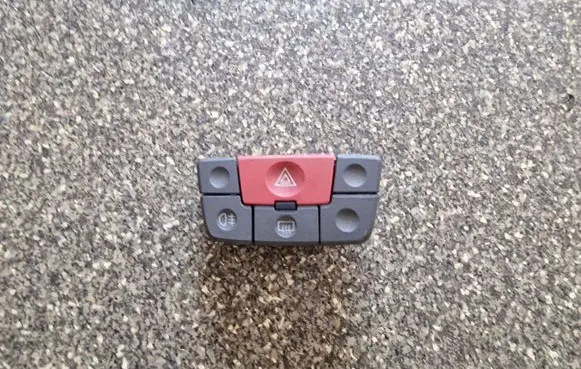 Fiat Panda II Hazard light switch