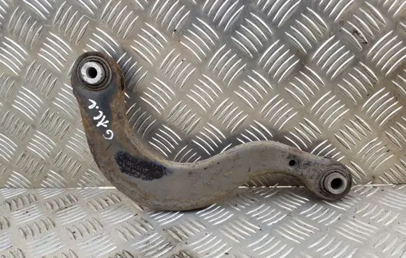 Rear control arm