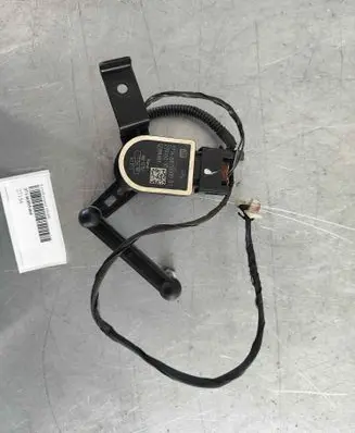 BMW 3 F30 F35 F31 Rear suspension height sensor lever 37146895466 37146870000 6895466