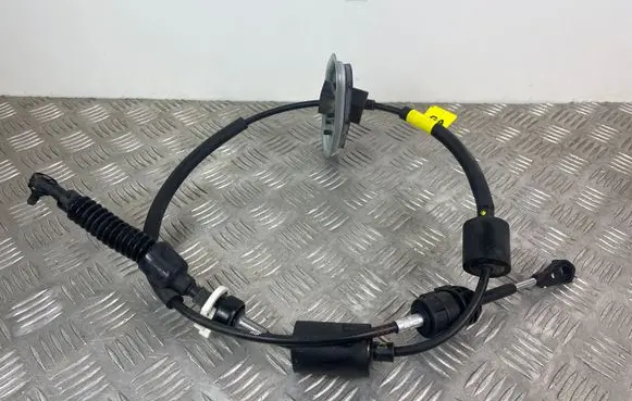Gear shift cable linkage