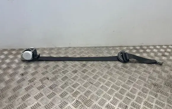 BMW 4 F32 F33 Front seatbelt 7243308