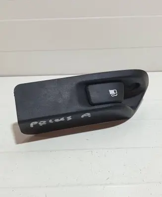 Toyota Prius (XW20) Fuel tank opening switch 