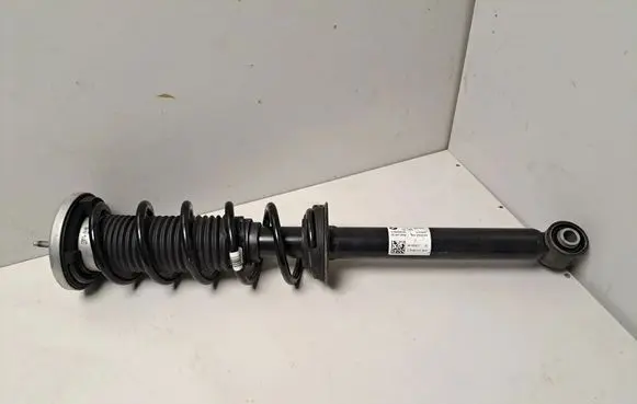 BMW 5 G30 G31 G38 Rear shock absorber/damper 6866617 6866784