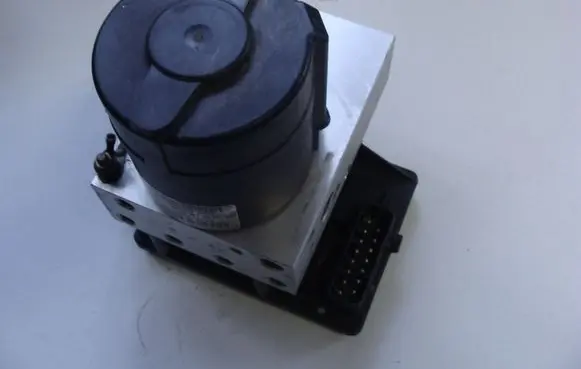 Mercedes-Benz C W202 ABS Pump A0034310312
