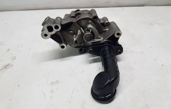 Peugeot 5008 II Oil pump 9807727980 9805075380