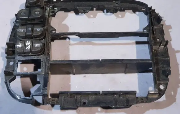 Volkswagen Sharan Radio/GPS head unit trim 7M0858089