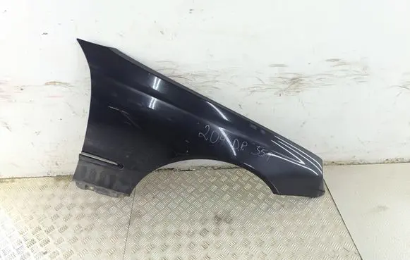 Mercedes-Benz CLK A209 C209 Fender A2098800418