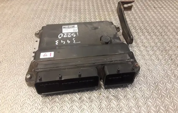 Lexus IS 220D-250-350 Engine control unit/module 8966153700