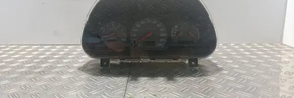 Speedometer (instrument cluster)