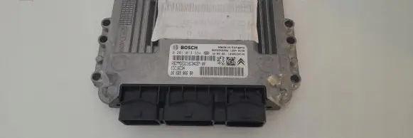 Peugeot 3008 I Engine control unit/module 0281013334