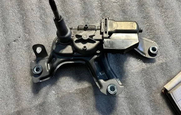 Toyota Corolla E210 E21 Rear window wiper motor 8513002070