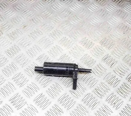 BMW 4 F32 F33 Windscreen/windshield washer pump 7217792