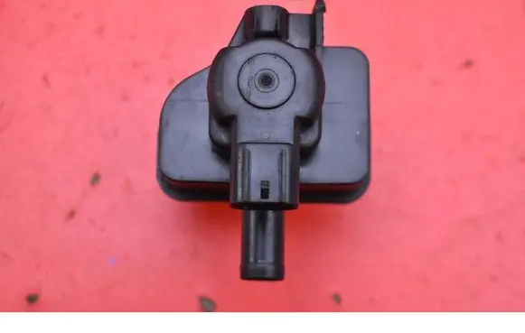 Toyota Yaris Vacuum valve 90910-12283