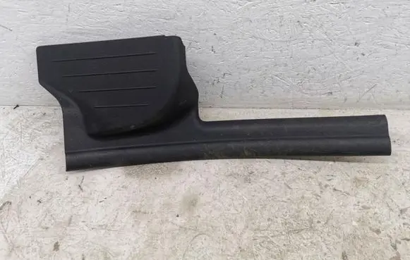 BMW 2 F46 Rear sill trim cover 77362332
