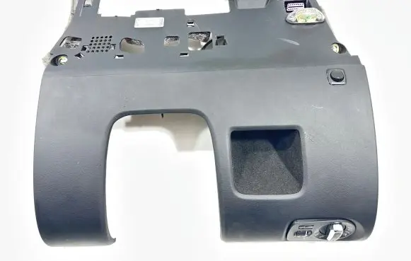 Dashboard lower bottom trim panel