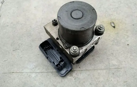 Peugeot Boxer ABS Pump 