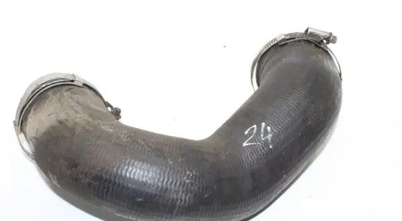 Audi Q7 4L Intercooler hose/pipe 7L6145972E