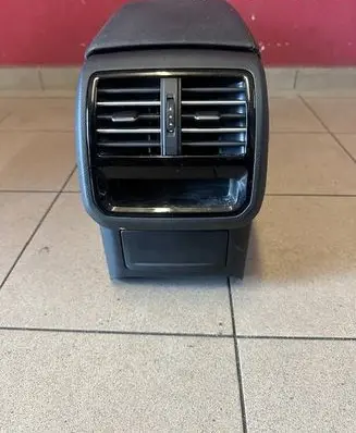 Volkswagen PASSAT B8 Center console 1303735B 3G2863241C