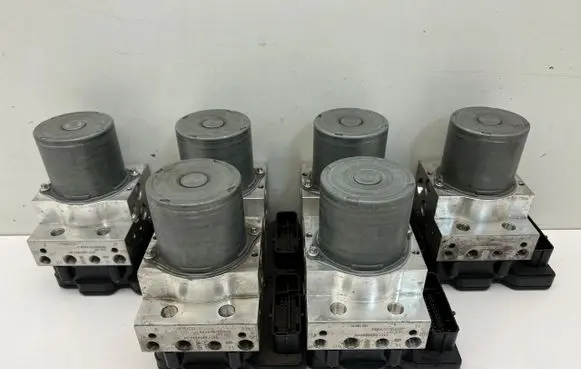 BMW 5 F10 F11 ABS Pump 6856841