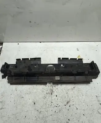 Audi Q7 4M Intercooler air guide/duct channel 4M0121285AQ 602451