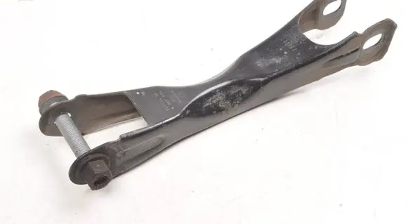 BMW i3 Rear control arm 6867884