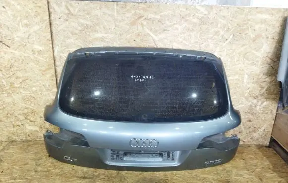 Audi Q7 4L Tailgate/trunk/boot lid