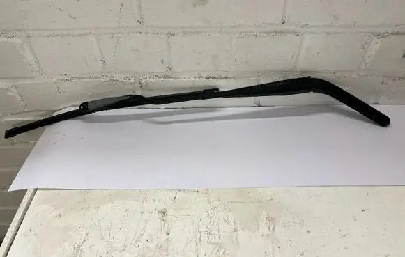 Ford Mustang V Windshield/front glass wiper blade 24027173