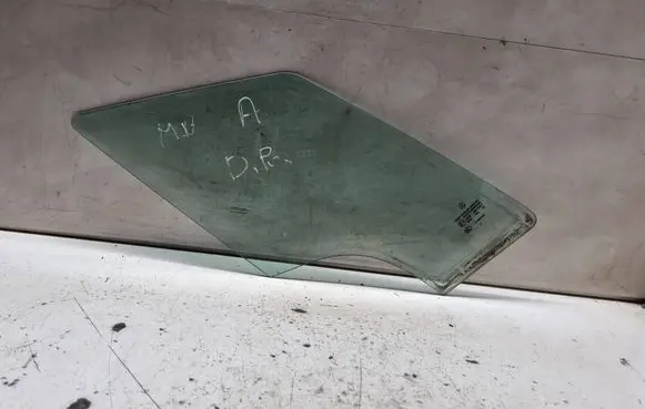 Mercedes-Benz A W168 Front door vent window glass four-door DOT27AS2M23100 E000184