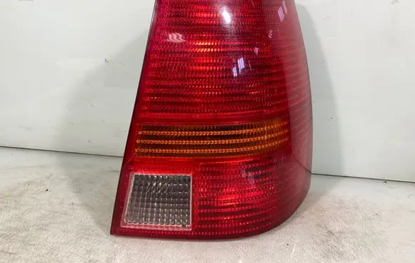 Volkswagen Golf IV Rear/tail lights 1j9945075q
