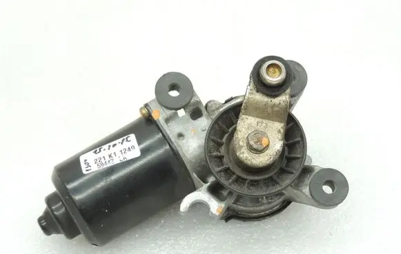 Mitsubishi Pajero Wiper motor MR388038