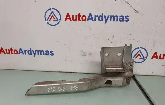BMW 5 F10 F11 Radiator mount bracket 7186514 51117186514