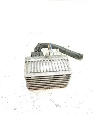 Opel Zafira C Glow plug pre-heat relay 55574293