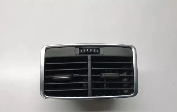 Audi A6 S6 C6 4F Rear air vent grill 4F0819203B