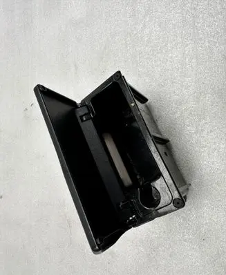 Mercedes-Benz GL X166 Car ashtray A1668100330