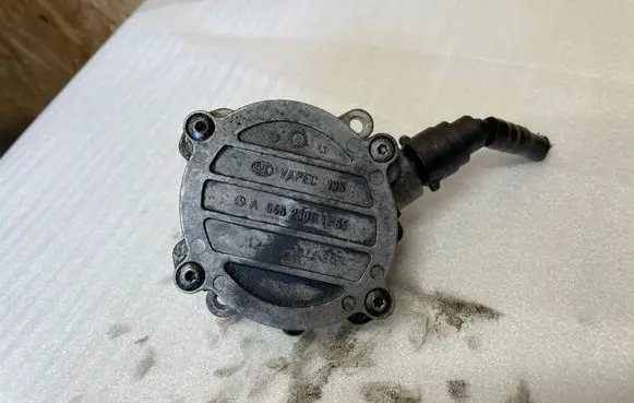 Vacuum pump