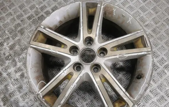 Hyundai i30 R17 alloy rim 
