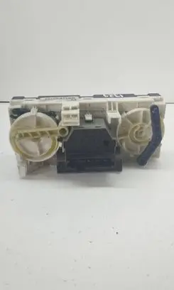 Opel Zafira A Climate control unit 93101 26042002 298914