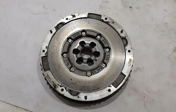 Dacia Duster Dual mass flywheel 123102131R