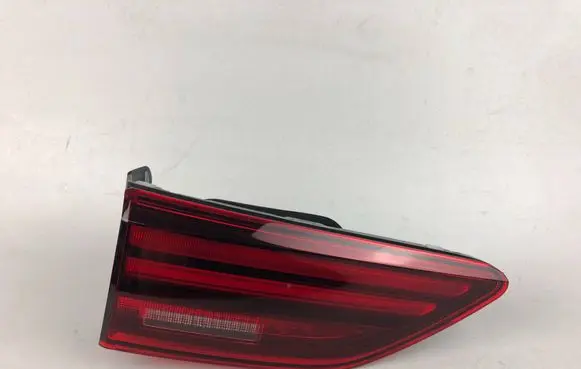 Volkswagen Golf VIII Tailgate rear/tail lights 5H0945093J