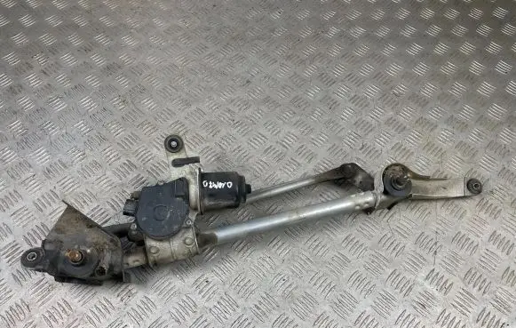 Front wiper linkage and motor